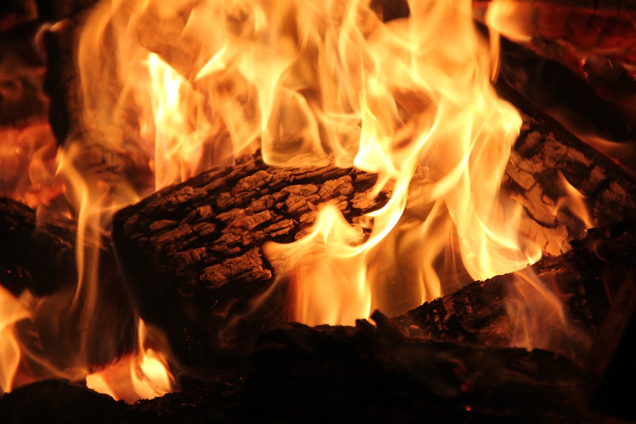 Expert Fireplace Cleaning in Schaumburg, IL Professional Fireplace Cleaning Services In Schaumburg Illinois